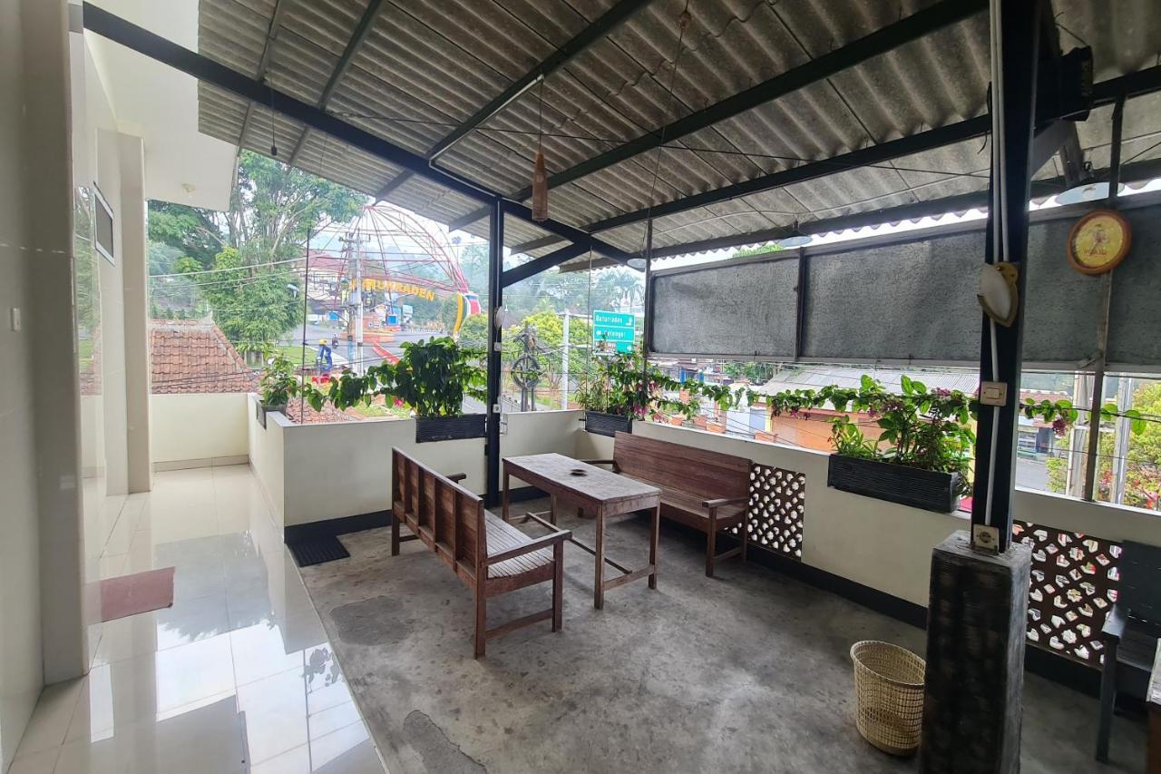 Capital O 93250 Hotel Tirta Kencana 2 Baturaden Banyumas Εξωτερικό φωτογραφία
