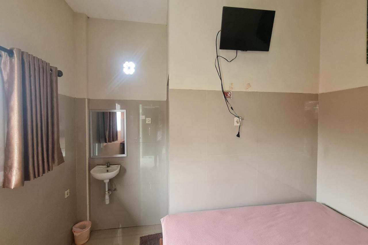 Capital O 93250 Hotel Tirta Kencana 2 Baturaden Banyumas Εξωτερικό φωτογραφία